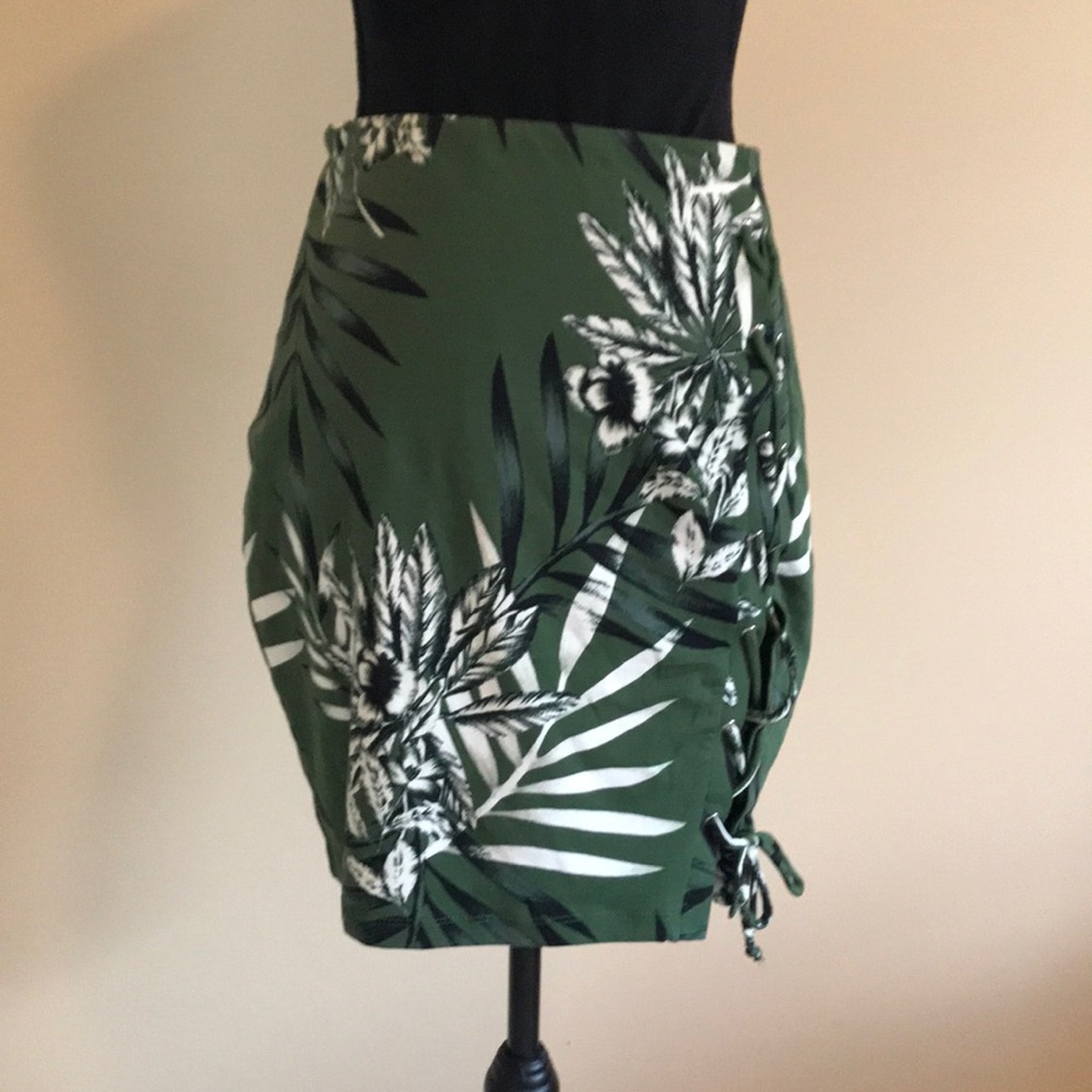 GUESS Mini Skirt